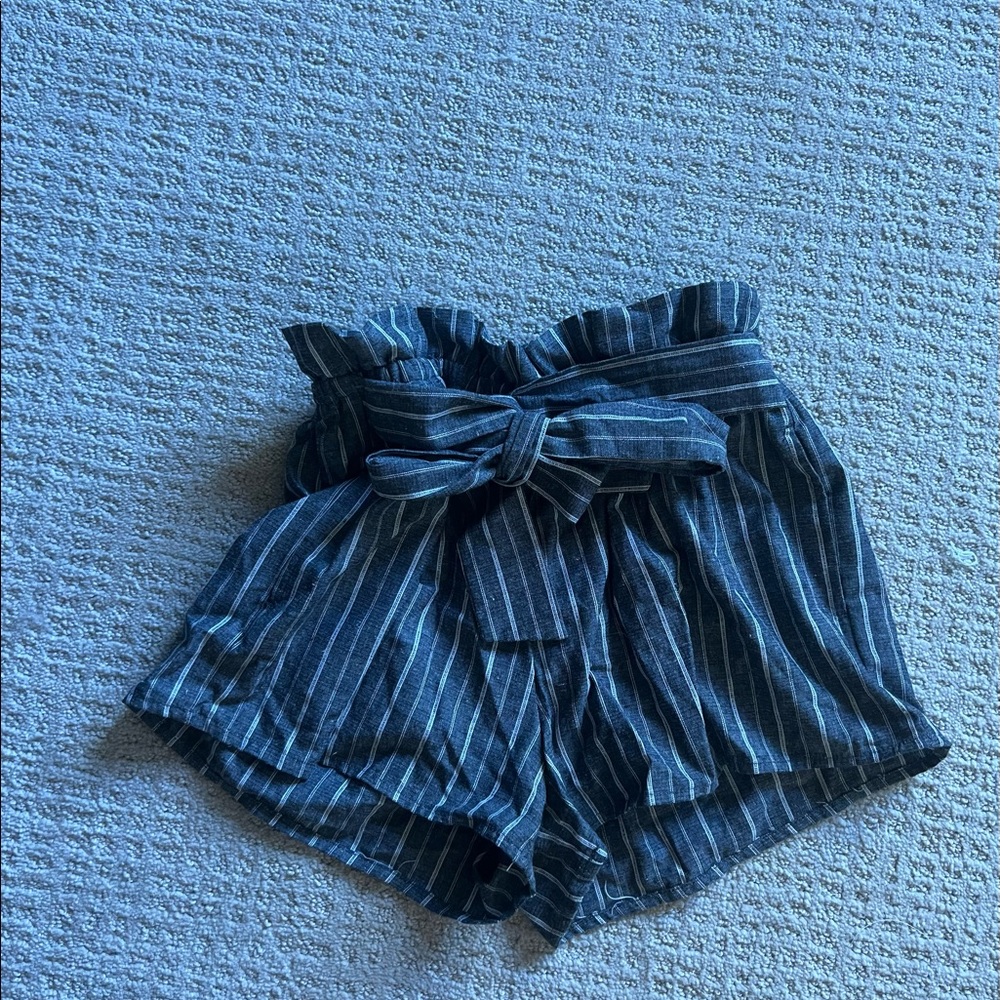 Grey and white striped paper bag tie shorts